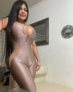 657137676: Chica busca chico en La Coruña