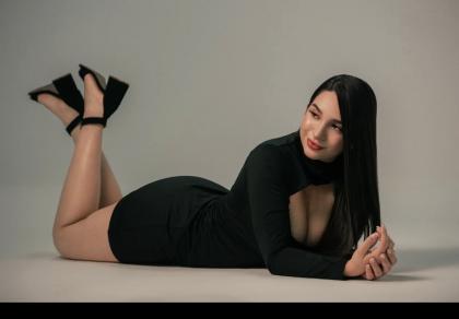 653289198: Chica busca chico en La Coruña