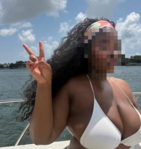 631205038: Chica busca chico en Murcia