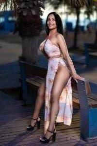 663858863: Chica busca chico en Zaragoza