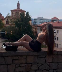 623573070: Chica busca chico en Málaga