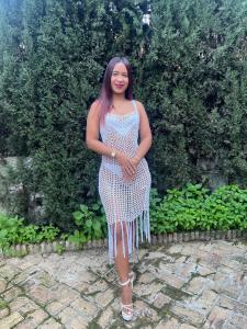 664246027: Chica busca chico en Sevilla