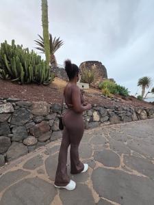 677296390: Chica busca chico en Las Palmas