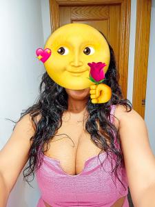 683624989: Chica busca chico en Barcelona