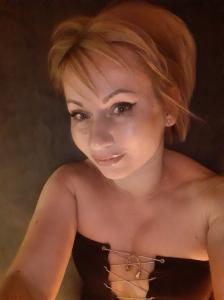 667796035: Chica busca chico en Almería