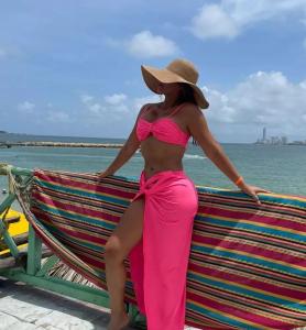 613415398: Chica busca chico en Cádiz
