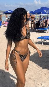 661519839: Chica busca chico en Murcia