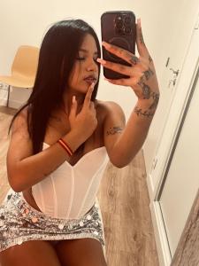 643086383: Chica busca chico en Murcia