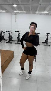 617260513: Chica busca chico en Barcelona