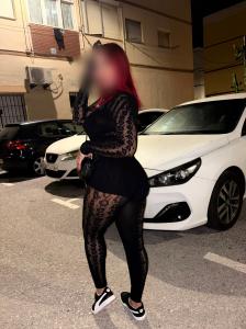 641121040: Chica busca chico en Barcelona