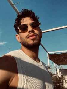 643852366: Chico busca chica en Granada