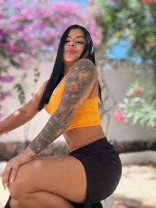 697761542: Chica busca chico en Tenerife