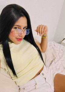 643086383: Chica busca chico en Murcia