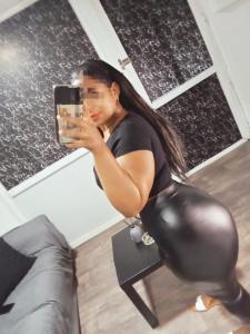 745008367: Chica busca chico en Córdoba