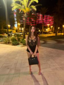 603413147: Chica busca chico en Madrid