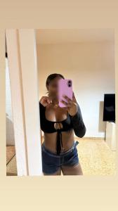 663998163: Chica busca chico en Valencia