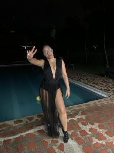 654100343: Chica busca chico en Barcelona