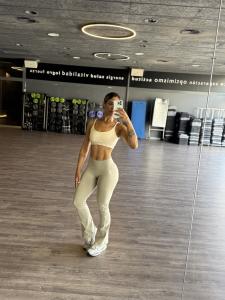 685523607: Chica busca chico en Málaga