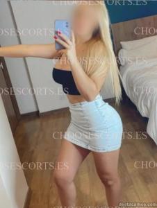 632876233: Chica busca chico en Sevilla