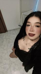 632208285: Chica busca chico en Madrid