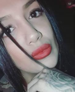664628415: Chica busca chico en Barcelona