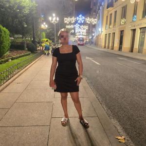 643709690: Chica busca chico en Albacete