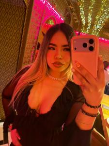 631516832: Chica busca chico en Barcelona