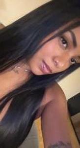 664259037: Chica busca chico en Barcelona