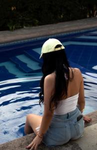 685603190: Chica busca chico en Orense