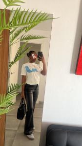 604236478: Chica busca chico en Sevilla