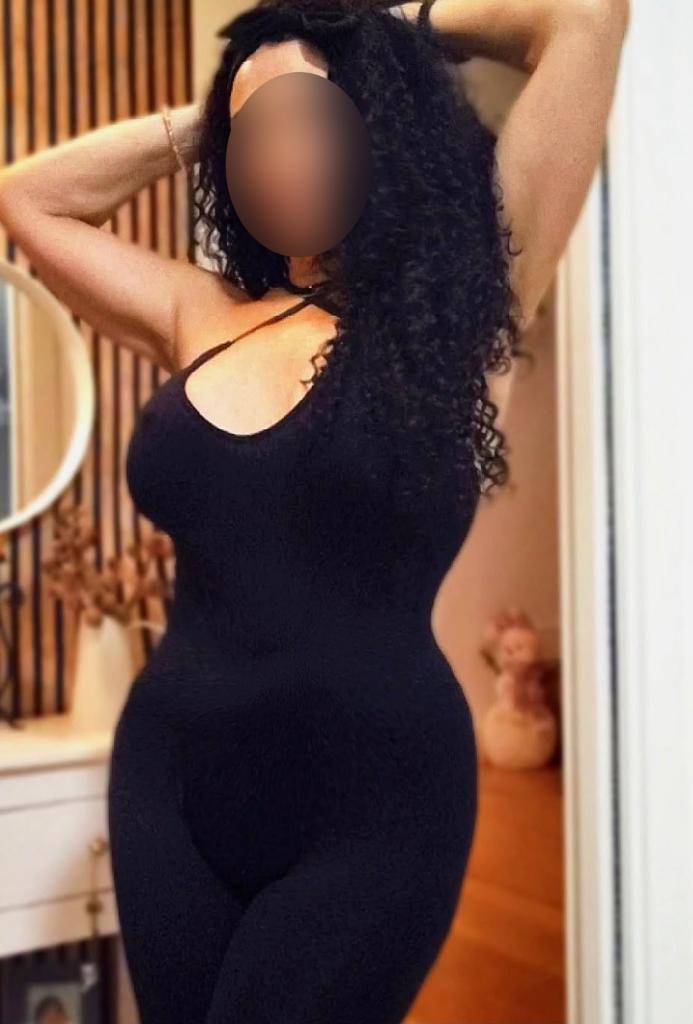 617918757: Chica busca chico en Barcelona