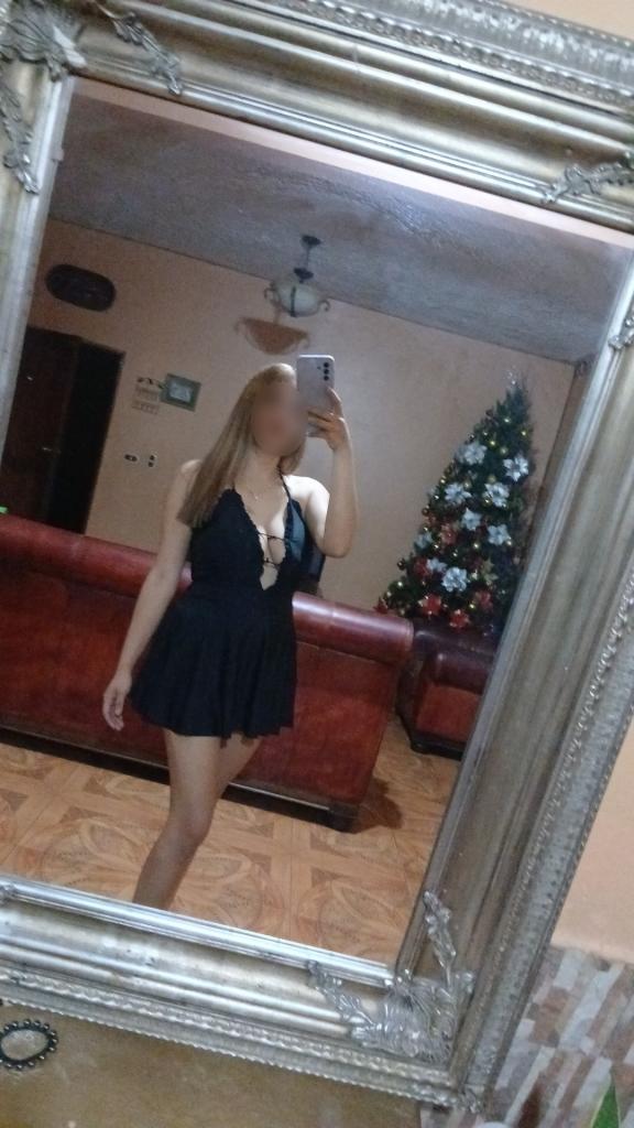 634109892: Chica busca chico en La Coruña