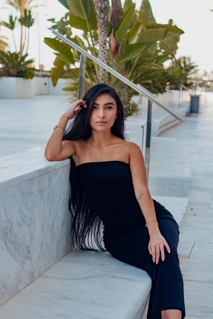 632740173: Chica busca chico en Málaga