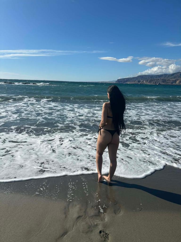 Chica busca chico en Almería: 