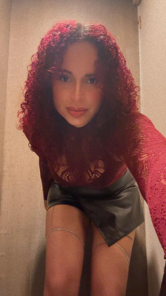 617632681: Chica busca chico en Madrid