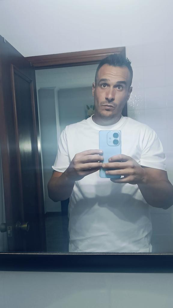 619330968: Chico busca chica en Murcia