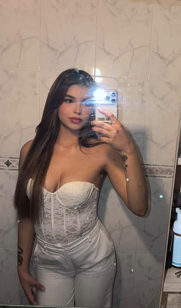 745011326: Chica busca chico en Mallorca