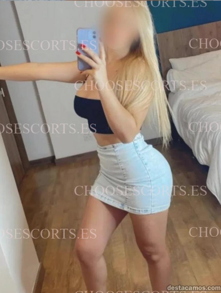 632876233: Chica busca chico en Sevilla
