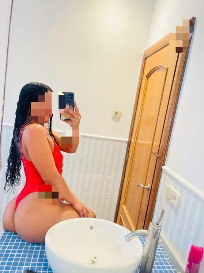 Chica busca chico en Granada: 