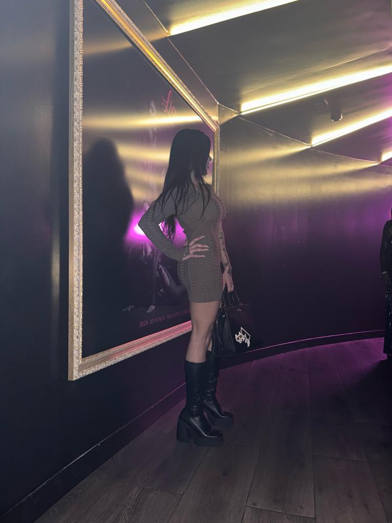 672515178: Chica busca chico en Mallorca