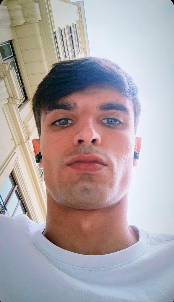 Chico busca chica en Valencia: 