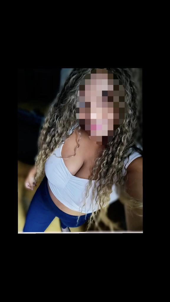 Chica busca chico en Huelva: 