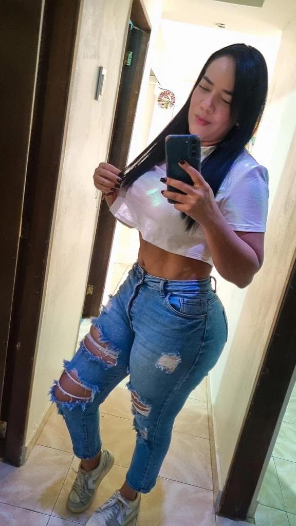 Chica busca chico en Cádiz: 