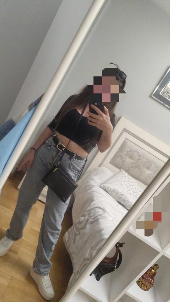 Chica busca chico en Cádiz: 
