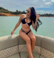 613940485: Chica busca chico en Madrid