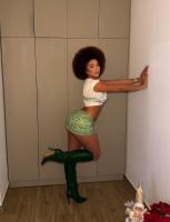 657464306: Chica busca chico en Sevilla