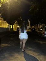 664277678: Chica busca chico en Sevilla