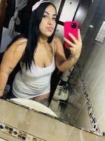664277678: Chica busca chico en Sevilla