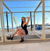 674810745: Chica busca chico en Madrid