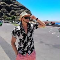 660596235: Chico busca chica en Tenerife